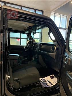 جیپ رانگلەر